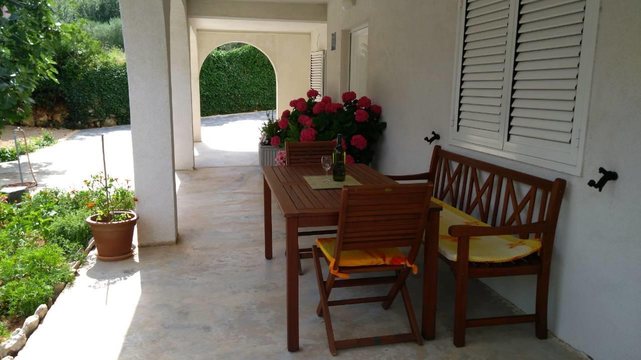 Megi1 Apartment Vrbnik Ngoại thất bức ảnh